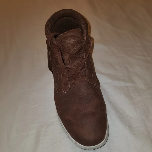 Men's Levi's Casual Sneakers/Boots - Picture 7 of 14
